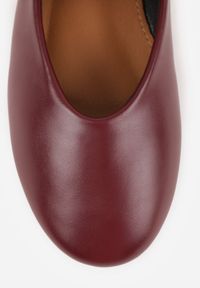 Born2be - Bordowe Płaskie Balerinki w Stylu Mary Jane z Metalową Sprzączką Liatoma. Okazja: na co dzień. Zapięcie: sprzączka. Kolor: czerwony. Materiał: jeans. Obcas: na obcasie. Styl: casual, elegancki, klasyczny. Wysokość obcasa: niski #5