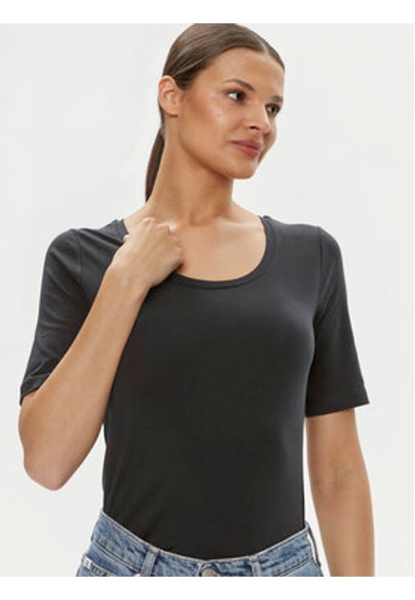 GANT - Gant T-Shirt 4203491 Czarny Slim Fit. Kolor: czarny. Materiał: bawełna