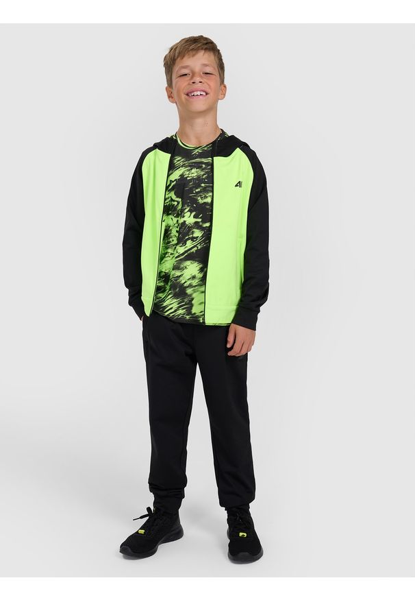 4f - 4F Spodnie sportowe szybkoschnące joggery chłopięce - czarne 122/128 (6-8 lat). Kolor: czarny. Materiał: dzianina, skóra. Długość: długie. Sezon: lato