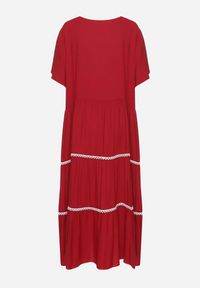 Born2be - Czerwona Bawełniana Sukienka z Krótkim Rękawem Camola. Kolekcja: plus size. Kolor: czerwony. Materiał: bawełna. Długość rękawa: krótki rękaw. Wzór: jednolity, aplikacja. Typ sukienki: dla puszystych. Styl: elegancki #6
