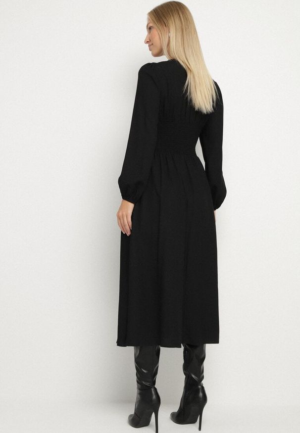 Born2be - Czarna Sukienka z Wiskozą z Gorsetową Talią i Bufiastymi Rękawami Aniste. Okazja: na co dzień. Typ kołnierza: dekolt gorset. Kolor: czarny. Materiał: wiskoza. Typ sukienki: gorsetowe. Styl: wizytowy, sportowy, casual, elegancki