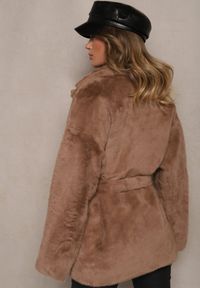 Renee - Brązowa Kurtka Dorima. Kolor: brązowy. Materiał: skóra, poliester, futro. Sezon: jesień, zima. Styl: elegancki #4