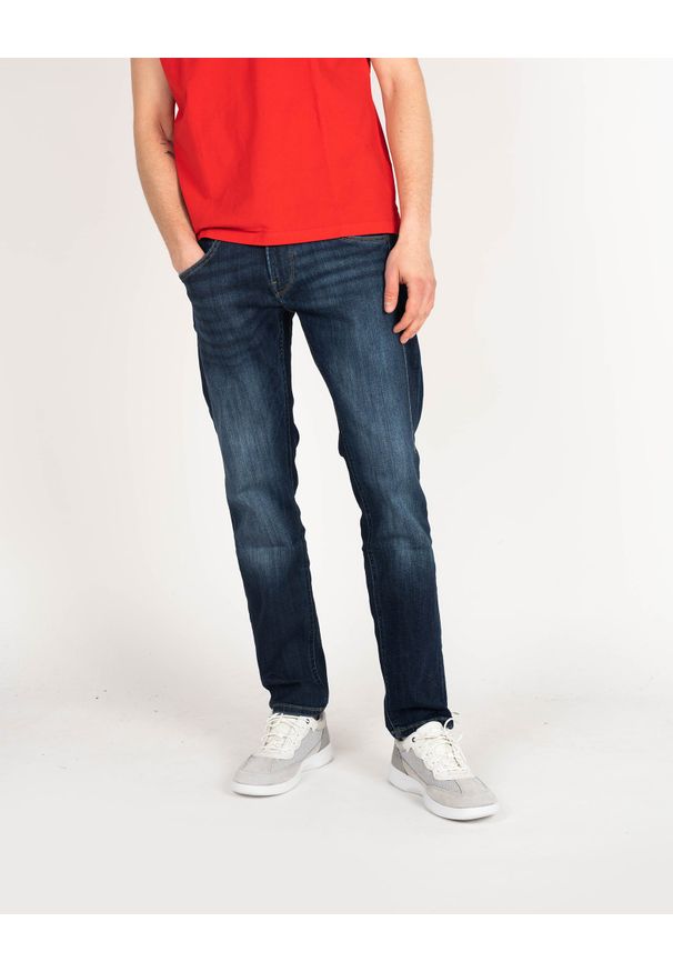 Pepe Jeans Jeansy "Dukes" | PM205894DF42 | Dukes | Mężczyzna | Granatowy. Okazja: na co dzień. Kolor: niebieski. Wzór: aplikacja. Styl: casual