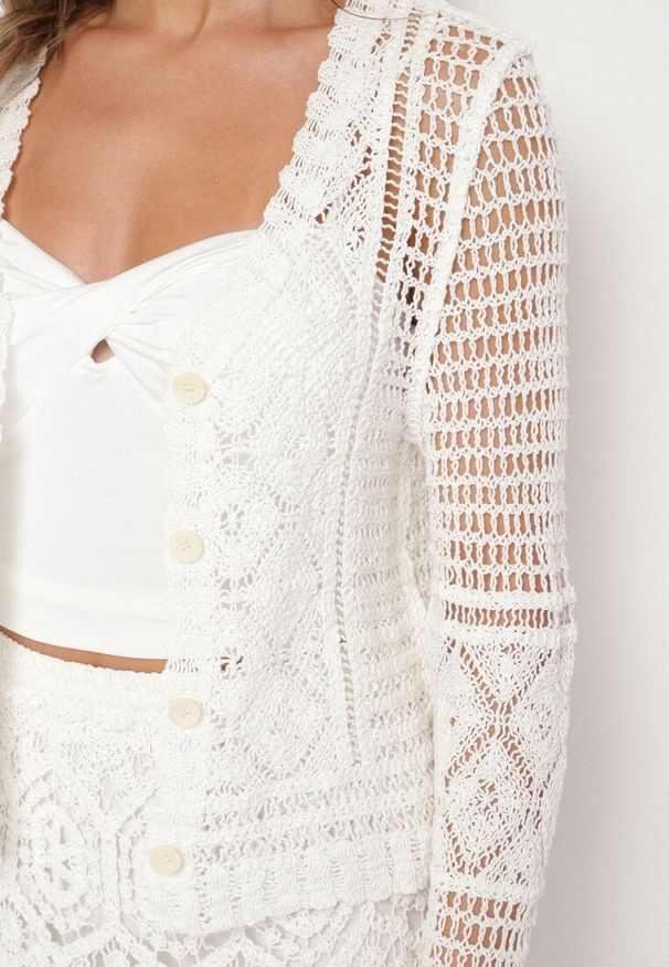 Born2be - Biały Ażurowy Kardigan z Bawełny Kolurelle. Okazja: na co dzień. Kolor: biały. Materiał: bawełna. Wzór: ażurowy. Styl: casual