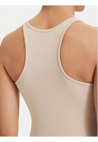 Tommy Jeans Top Racerback DW0DW22264 Beżowy jasny Slim Fit. Kolor: beżowy. Materiał: bawełna #4