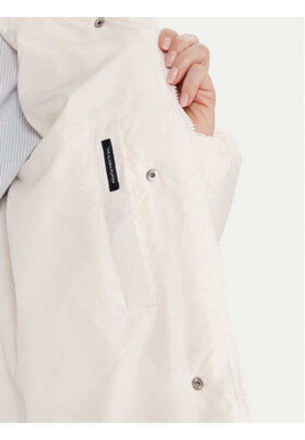 Tommy Jeans Kurtka puchowa Alaska DW0DW21623 Écru Relaxed Fit. Materiał: syntetyk