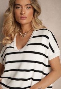 Renee - Biała Bluzka z Wiskozą Oversize Ozdobiona Paskami Tasvesia. Okazja: na co dzień. Kolor: biały. Materiał: wiskoza. Długość rękawa: krótki rękaw. Długość: krótkie. Wzór: aplikacja. Styl: casual