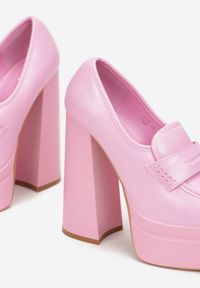 Renee - Różowe Czółenka na Wysokim Słupku i Platformie Bayi. Nosek buta: otwarty. Kolor: różowy. Obcas: na platformie. Wysokość obcasa: średni #3