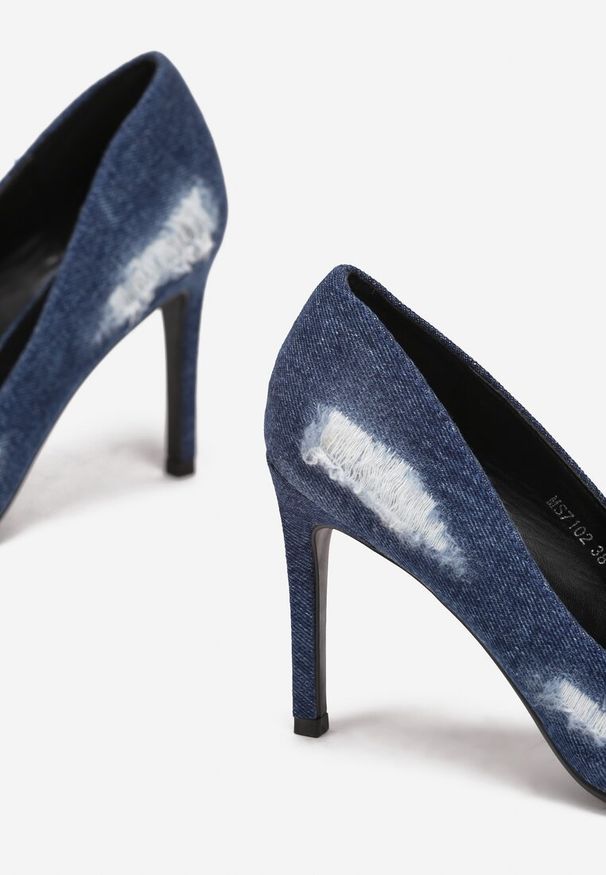 Renee - Granatowe Szpilki z Jeansowego Materiału z Przetarciami Halabi. Nosek buta: otwarty. Kolor: niebieski. Materiał: jeans, materiał. Obcas: na szpilce. Wysokość obcasa: średni