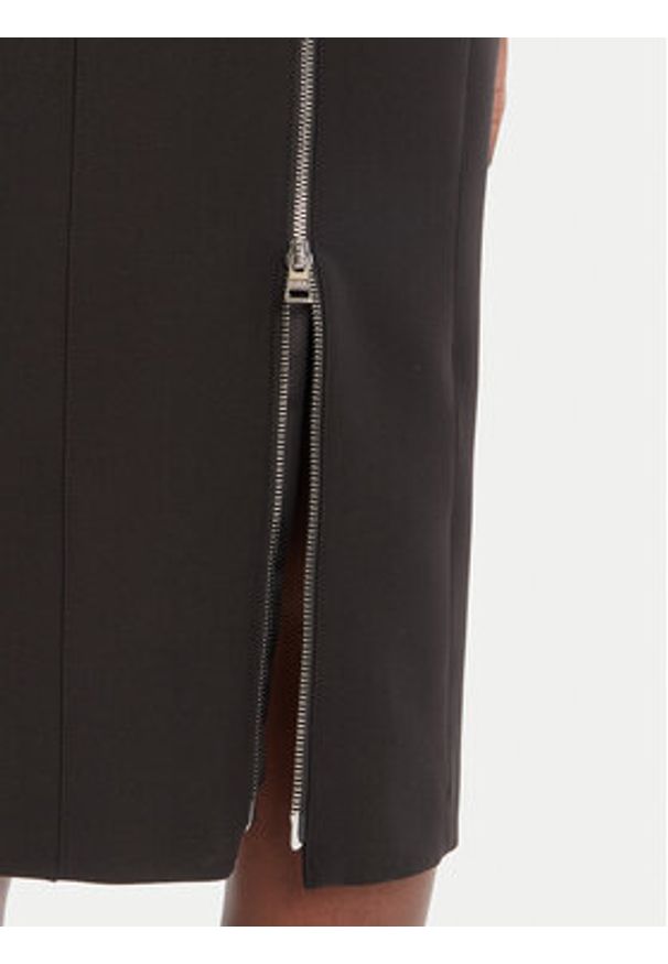 Hugo - HUGO Sukienka koktajlowa Karami 50542651 Czarny Regular Fit. Typ kołnierza: dekolt w karo. Kolor: czarny. Materiał: syntetyk, wiskoza. Styl: wizytowy