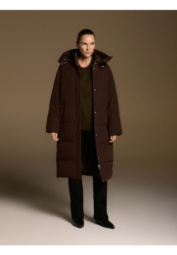 Reserved - Puchowa kurtka z z dodatkiem Sorony - ciemnobrązowy. Kolor: brązowy. Materiał: puch