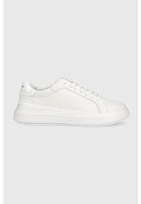 Calvin Klein sneakersy skórzane kolor biały. Nosek buta: okrągły. Zapięcie: sznurówki. Kolor: biały. Materiał: skóra