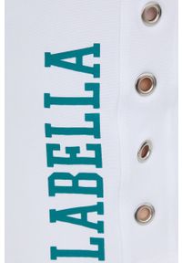 LABELLAMAFIA - LaBellaMafia szorty damskie kolor biały z nadrukiem high waist. Stan: podwyższony. Kolor: biały. Materiał: dzianina. Wzór: nadruk
