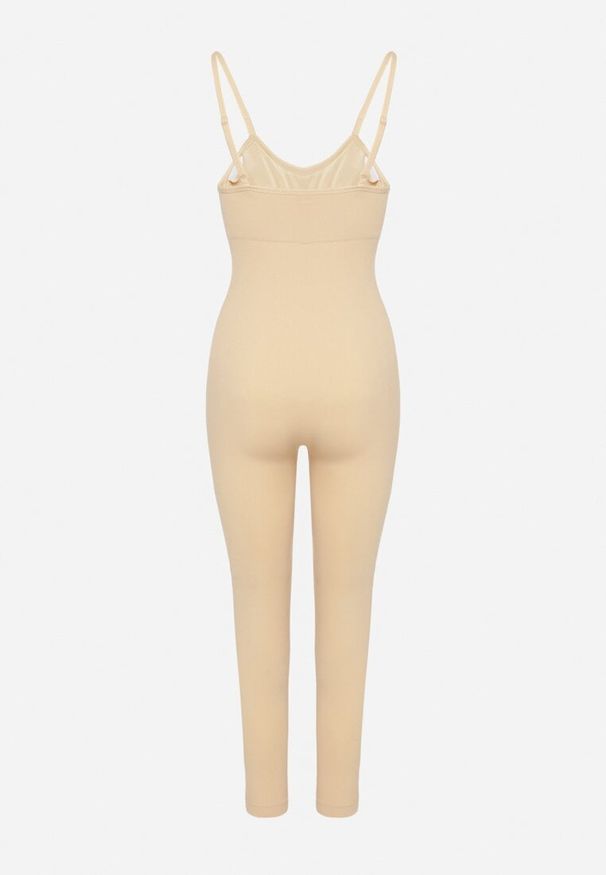 Born2be - Beżowy Kombinezon Bodycon z Cienkimi Ramiączkami Nevithas. Okazja: na co dzień. Kolor: beżowy. Materiał: jeans. Długość rękawa: na ramiączkach. Długość: długie. Styl: klasyczny, casual