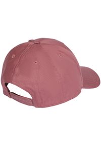 Adidas - Czapka z daszkiem adidas Daily Cap. Kolor: różowy. Materiał: materiał. Styl: sportowy, klasyczny