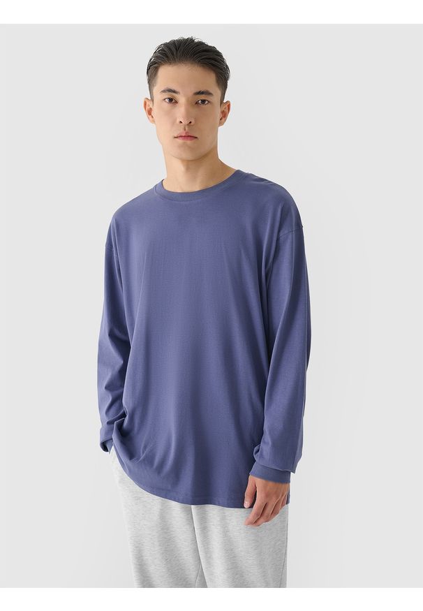 4f - 4F Longsleeve oversize z nadrukiem męski - niebieski M. Okazja: na co dzień. Kolor: niebieski. Materiał: dzianina, bawełna, jersey. Długość rękawa: długi rękaw. Długość: długie. Wzór: nadruk. Styl: klasyczny, sportowy, casual