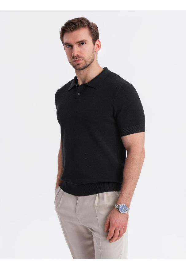 Ombre Clothing - Bawełniana męska koszulka polo ze strukturalnej dzianiny – czarna V5 OM-POSS-0117 - XXL. Okazja: na co dzień, do pracy. Typ kołnierza: polo. Kolor: czarny. Materiał: bawełna, dzianina. Długość: krótkie. Styl: elegancki, casual