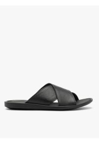 Ryłko - Czarne klapki męskie ze skóry licowej. Okazja: na co dzień. Kolor: czarny. Materiał: skóra. Sezon: lato. Styl: elegancki, street, wakacyjny, casual #1