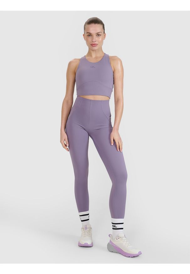 4f - 4F Legginsy treningowe szybkoschnące 4F x Anna Lewandowska - fioletowe M. Stan: podwyższony. Kolor: fioletowy. Materiał: dzianina, elastan, włókno, tkanina, syntetyk, materiał. Wzór: gładki, ze splotem. Sport: fitness