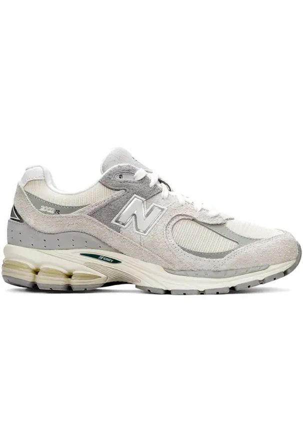 Sneakersy unisex New Balance M2002REK. Okazja: na co dzień, na spacer. Kolor: szary. Materiał: zamsz, skóra. Szerokość cholewki: normalna. Sezon: lato. Sport: turystyka piesza