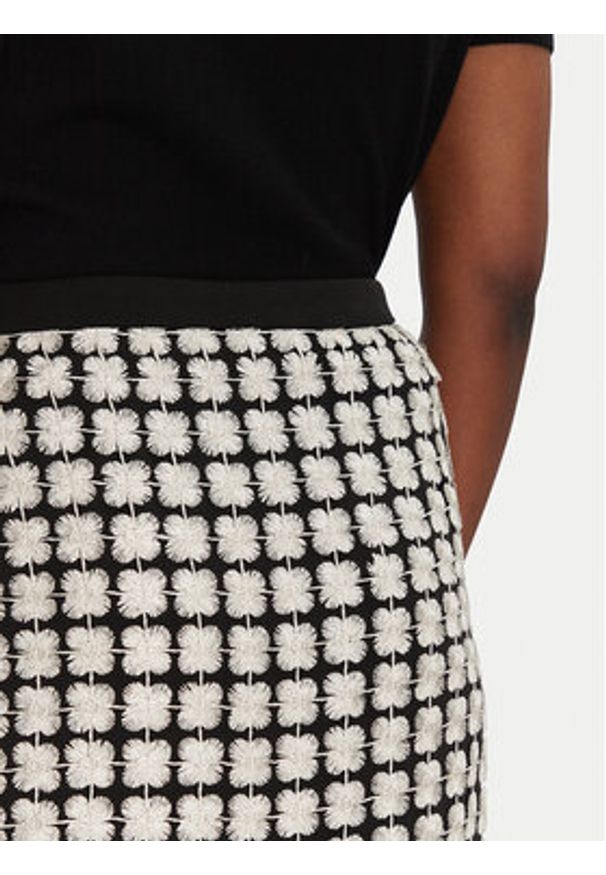 Bruuns Bazaar Spódnica ołówkowa Aluma BBW4527 Écru Slim Fit. Kolor: kremowy. Materiał: syntetyk