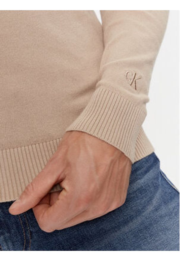 Calvin Klein Jeans Golf J30J324325 Beżowy Slim Fit. Typ kołnierza: golf. Kolor: beżowy. Materiał: bawełna