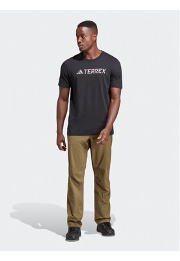 Adidas - adidas T-Shirt Terrex Classic Logo T-Shirt HZ1399 Czarny Regular Fit. Kolor: czarny. Materiał: bawełna