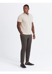 Ombre Clothing - Koszulka męska polo z kołnierzykiem zapinanym na zamek – kremowa V3 OM-POSS-0132 - XXL. Typ kołnierza: polo. Kolor: kremowy. Materiał: dzianina, bawełna. Wzór: aplikacja, gładki. Styl: sportowy, elegancki #3