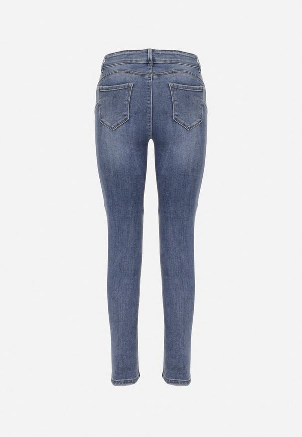 Born2be - Jasnoniebieskie Jeansy z Bawełną i Efektem Push Up o Dopasowanym Kroju Flortebia. Okazja: na co dzień. Kolor: niebieski. Styl: casual, elegancki