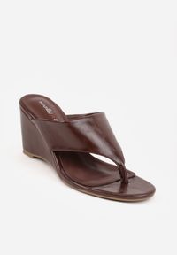 Renee - Brązowe Klapki Japonki na Koturnie z Zabudowaną Cholewką Humbledane. Kolor: brązowy. Materiał: materiał. Sezon: lato. Obcas: na koturnie. Styl: elegancki #5