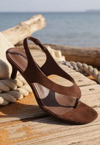 Born2be - Brązowe Sandały VICES Typu Japonki na Kaczuszkowym Obcasie Sabrimis. Okazja: na co dzień. Kolor: brązowy. Materiał: jeans. Obcas: na obcasie. Styl: casual, elegancki. Wysokość obcasa: średni #1
