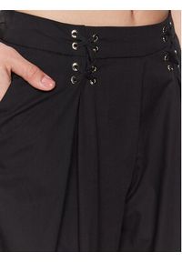 Liu Jo Spodnie materiałowe WA3160 T3051 Czarny Regular Fit. Kolor: czarny. Materiał: materiał, bawełna #2