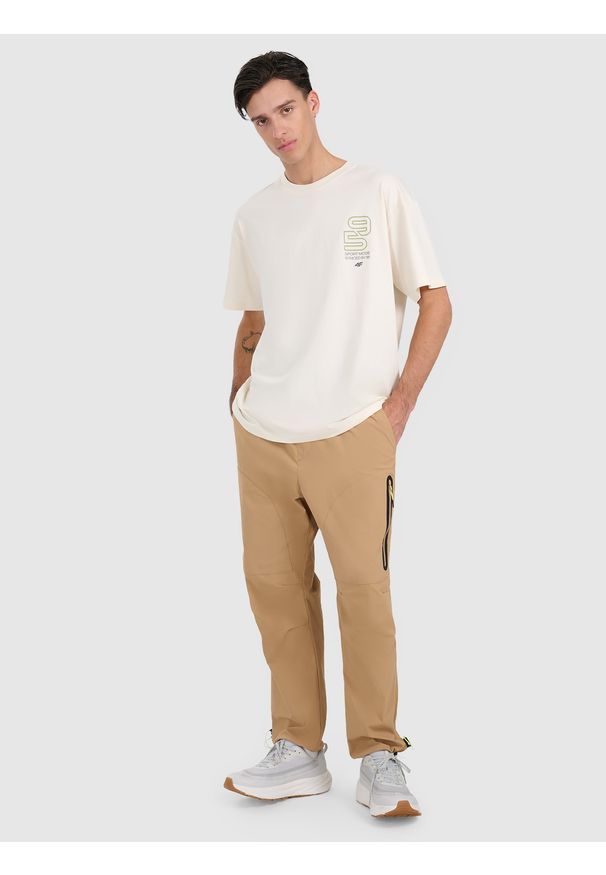 4f - 4F T-shirt oversize z nadrukiem męski - biały S. Kolor: biały. Materiał: skóra, materiał. Wzór: nadruk