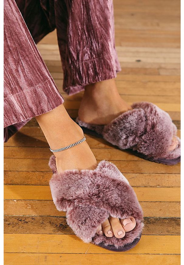 emu - Kapcie Emu Mayberry Frost Burnt Rust 119131, Bordo, Futro naturalne. Kolor: czerwony. Materiał: skóra. Wzór: paski. Styl: elegancki