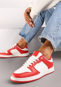 Born2be - Biało-Czerwone Sneakersy z Ekoskóry ze Sznurowaniem i Brokatem Hrelia. Kolor: biały. Materiał: jeans. Obcas: na płaskiej podeszwie #3