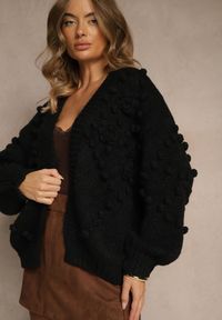 Renee - Czarny Niezapinany Kardigan z Ozdobnymi Pomponami Besinia. Okazja: na co dzień. Kolor: czarny. Materiał: wiskoza, jeans, wełna. Styl: elegancki, casual