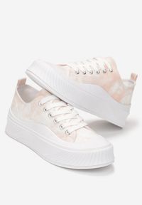 Born2be - Różowo-Białe Trampki Cambrisa. Nosek buta: okrągły. Kolor: różowy. Materiał: guma, jeans, materiał. Szerokość cholewki: normalna #3