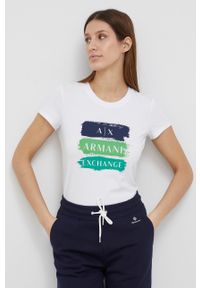 Armani Exchange T-shirt damski kolor biały. Okazja: na co dzień. Kolor: biały. Materiał: dzianina. Wzór: nadruk. Styl: casual