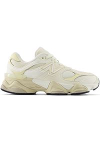 Buty dziecięce New Balance GC9060EK – beżowe. Okazja: na uczelnię, na co dzień. Kolor: beżowy. Materiał: guma, syntetyk, materiał. Szerokość cholewki: normalna. Sport: turystyka piesza