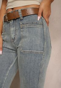 Renee - Jasnoniebieskie Jeansy z Bawełny Dzwony High Waist z Paskiem i Ozdobnymi Kieszeniami Mevalia. Okazja: na co dzień. Stan: podwyższony. Kolor: niebieski. Długość: długie. Styl: retro, elegancki, casual #3