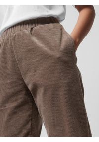outhorn - Spodnie sztruksowe damskie. Okazja: na co dzień. Materiał: sztruks. Styl: casual #6