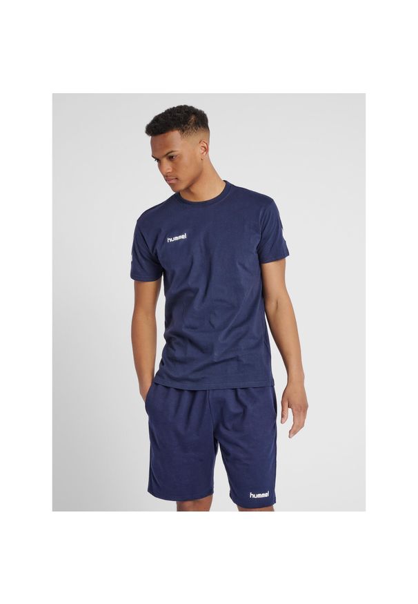 Koszulka sportowa z krótkim rękawem męska Hummel hmlGO cotton. Kolor: niebieski. Długość rękawa: krótki rękaw. Długość: krótkie. Sport: piłka nożna