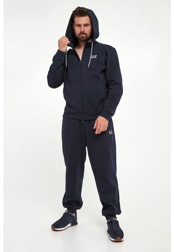 EA7 Emporio Armani - Dres męski EA7 EMPORIO ARMANI. Materiał: dresówka