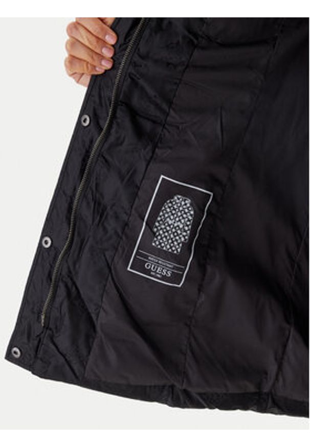 Guess Kurtka zimowa W5BL44 W2912 Czarny Regular Fit. Kolor: czarny. Materiał: syntetyk. Sezon: zima