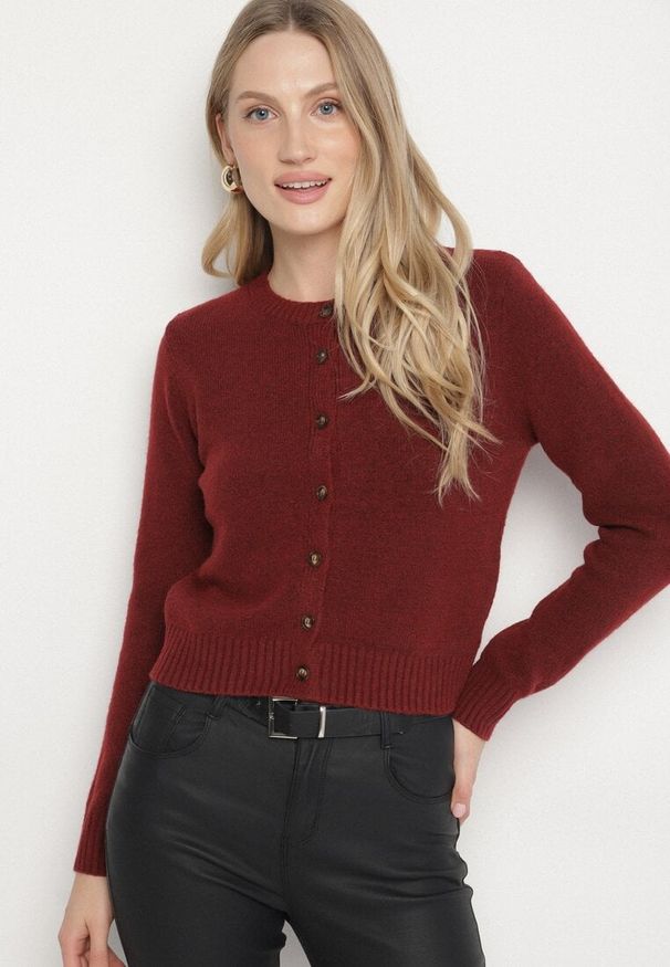 Born2be - Bordowy Kardigan z Wełną o Prostym Kroju z Okrągłym Dekoltem Reissima. Kolor: czerwony. Materiał: wełna. Długość rękawa: długi rękaw. Długość: długie. Styl: klasyczny