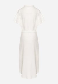 Born2be - Biała Sukienka Wiskozowa o Luźnym Koszulowym Kroju Wiązana w Talii Rionella. Kolor: biały. Materiał: wiskoza. Długość rękawa: krótki rękaw. Sezon: lato. Typ sukienki: koszulowe. Styl: klasyczny #4