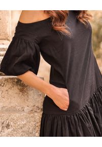 BY CABO - Czarna sukienka Taormina. Kolor: czarny. Materiał: len, wiskoza. Typ sukienki: bombki. Styl: wakacyjny. Długość: mini #3