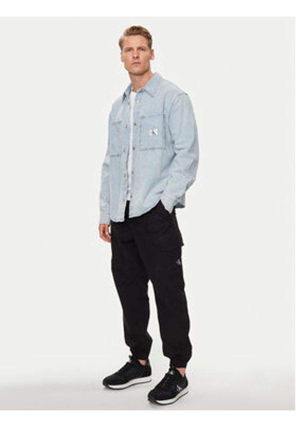 Calvin Klein Jeans Joggery Utility J30J325616 Czarny Regular Fit. Kolor: czarny. Materiał: bawełna