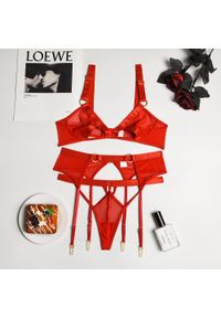 Intica - Komplet bielizny z wycięciami na specjalne okazje Mimma. Kolor: czerwony. Materiał: materiał. Wzór: paski