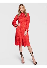 Closet London Sukienka codzienna D8228 Czerwony Regular Fit. Okazja: na co dzień. Kolor: czerwony. Materiał: wiskoza. Typ sukienki: proste. Styl: casual #1
